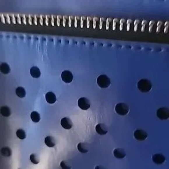 Vintage OLIVIA HARRIS Tribeca Y2K blue perforated genuine leather east-west bag - Picture 4 of 4